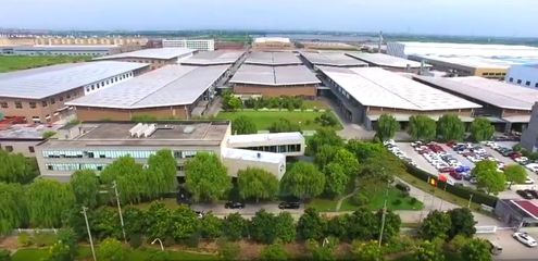 樂邁石晶地板工廠實景探秘 綠色科技與木地板美學(xué)的完美融合